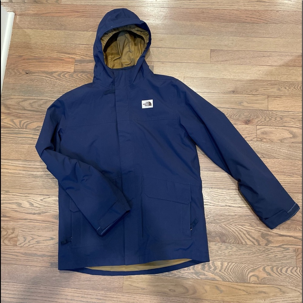 The North Face Gordon Lyons 3 in 1 NWOT youth Lg